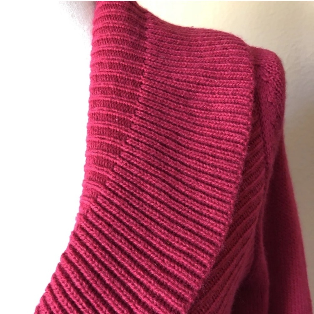MOTTO Wool Blend RUFFLE V Neck High Low Cardigan Raspberry Red M - Picture 4 of 8